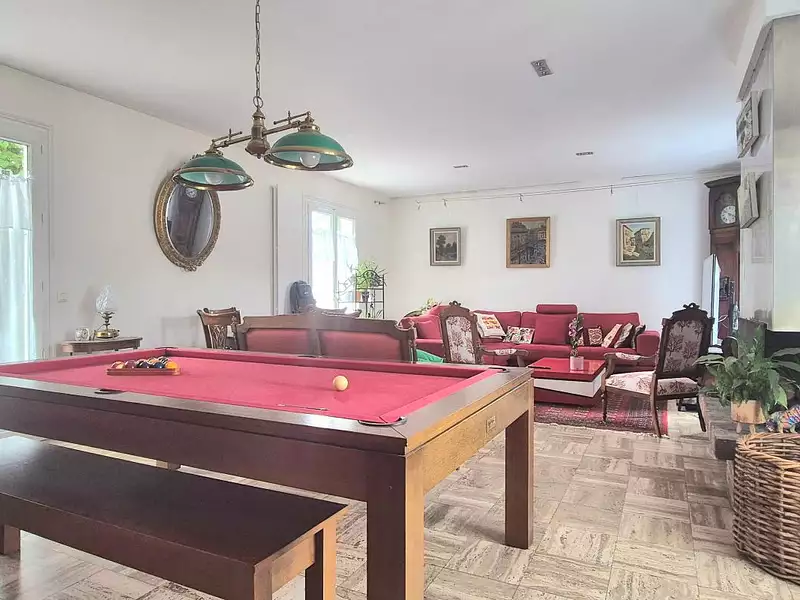 Maison, 182 m²