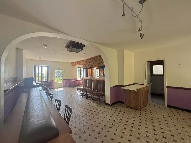 Maison, 254 m²