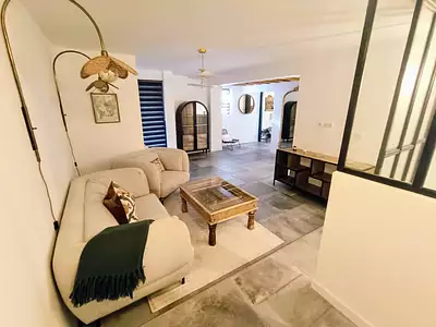 Maison, 270 m²