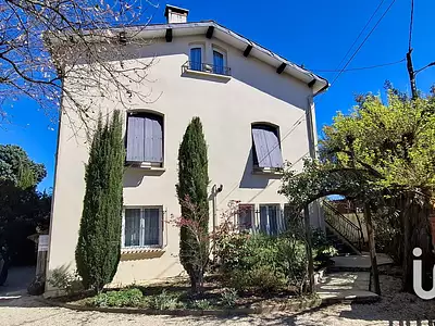 Maison, 210 m²