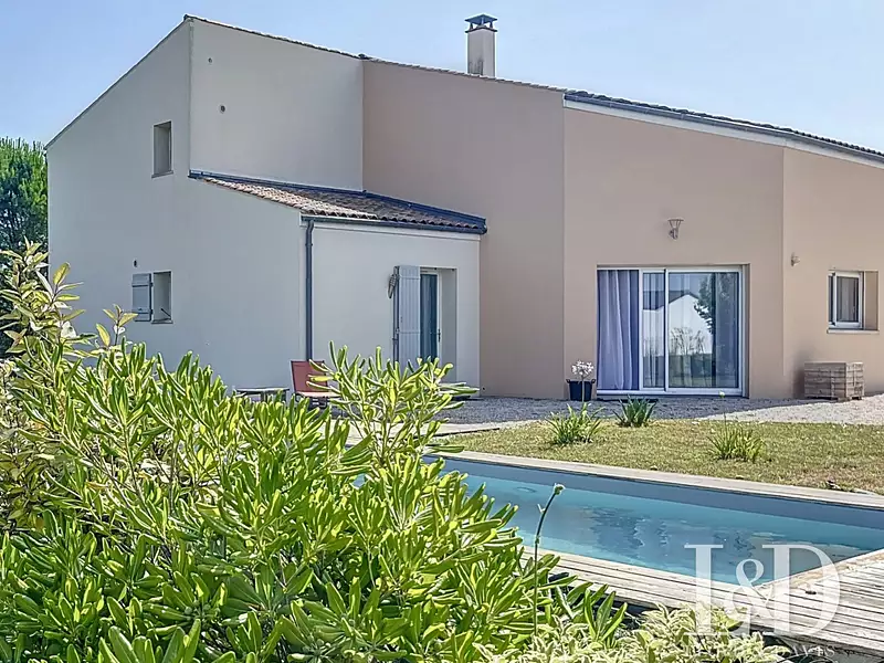 Maison, 141 m²