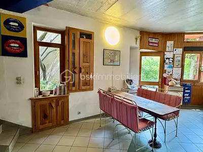 Maison, 260 m²