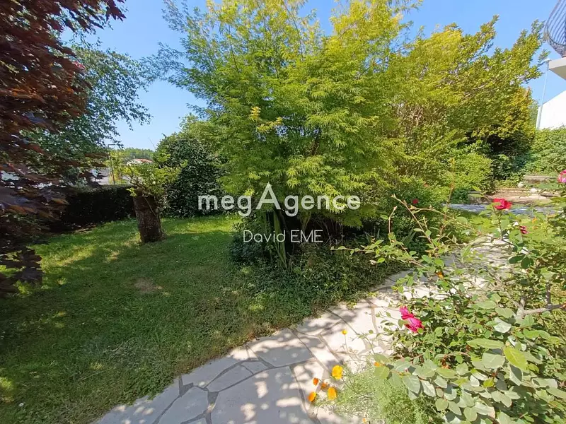 Maison, 151 m²