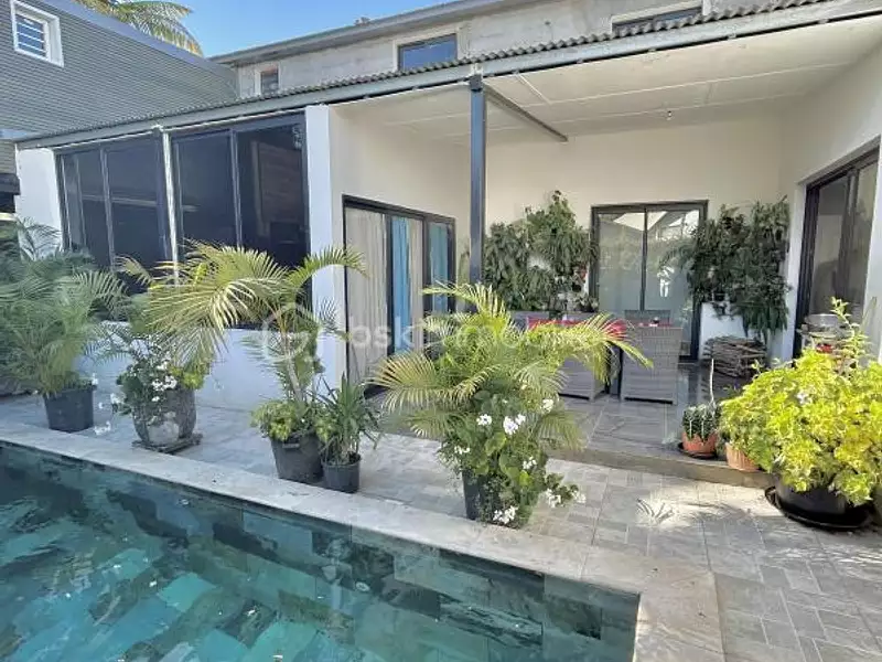 Maison, 250 m²