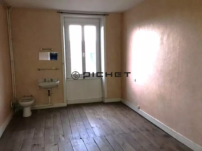 Immeuble, 212 m²
