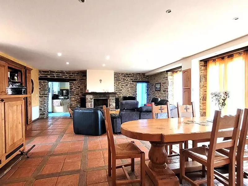 Maison, 205 m²