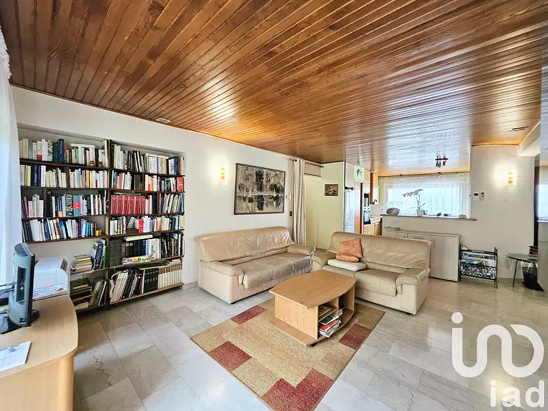 Maison, 235 m²