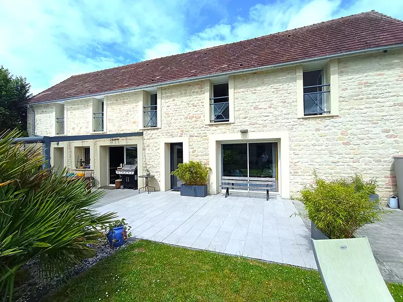 Maison, 177 m²