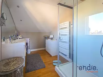 Appartement, 159 m²