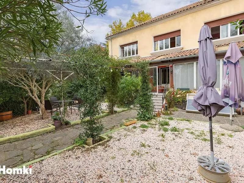Maison, 220 m²