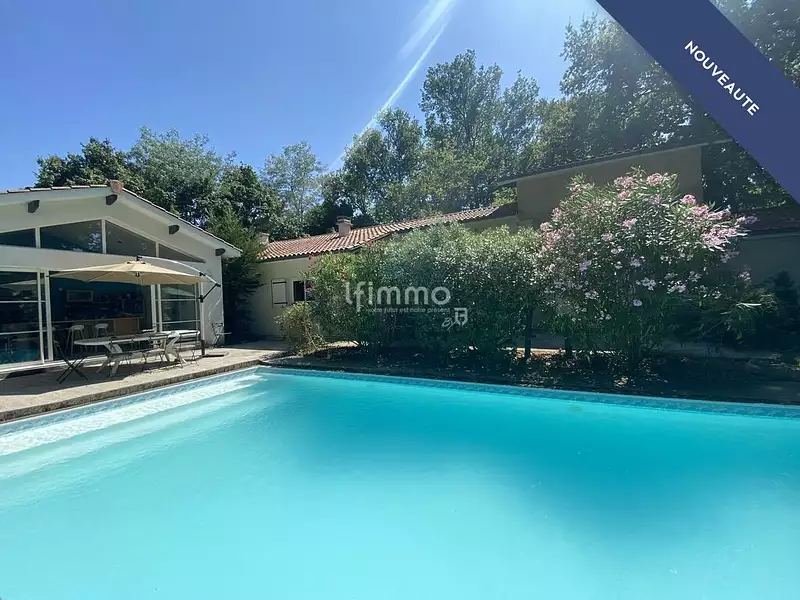 Maison, 209 m²