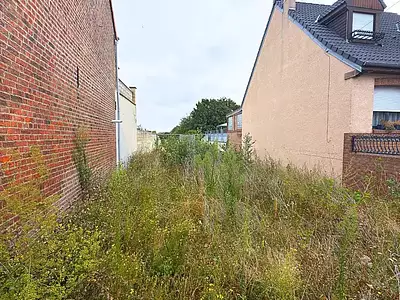 Terrain, 668 m²