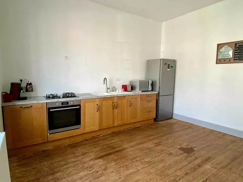 Maison, 196 m²