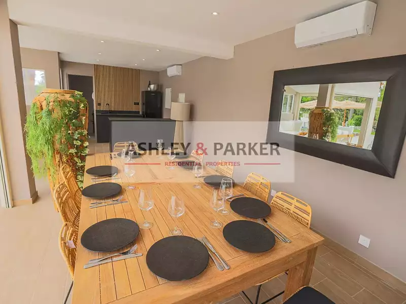 Maison, 400 m²