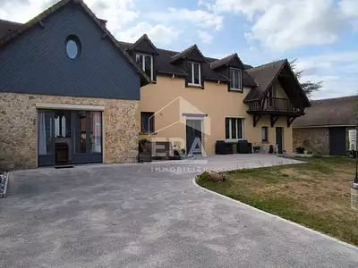 Maison, 240 m²