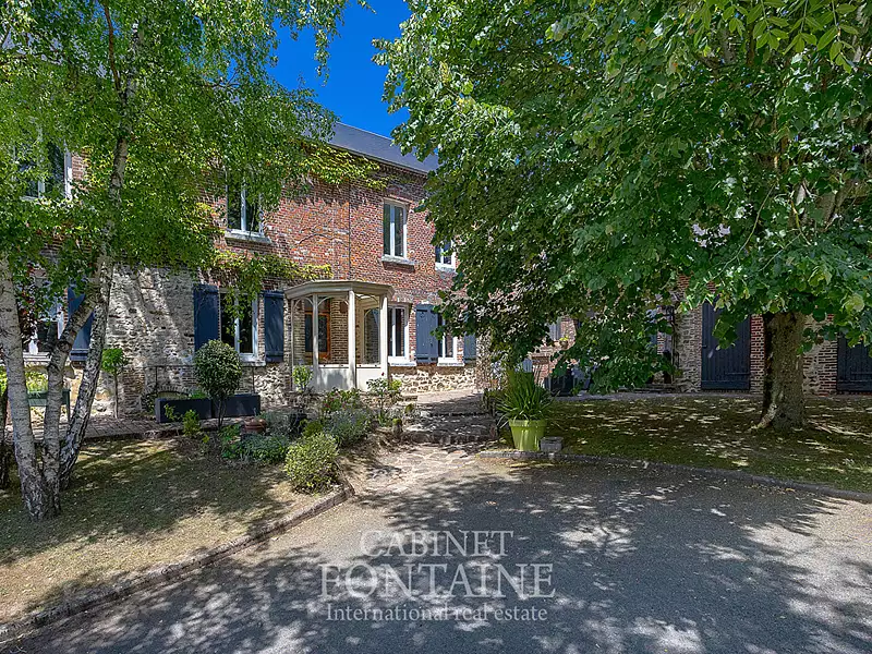 Maison, 240 m²
