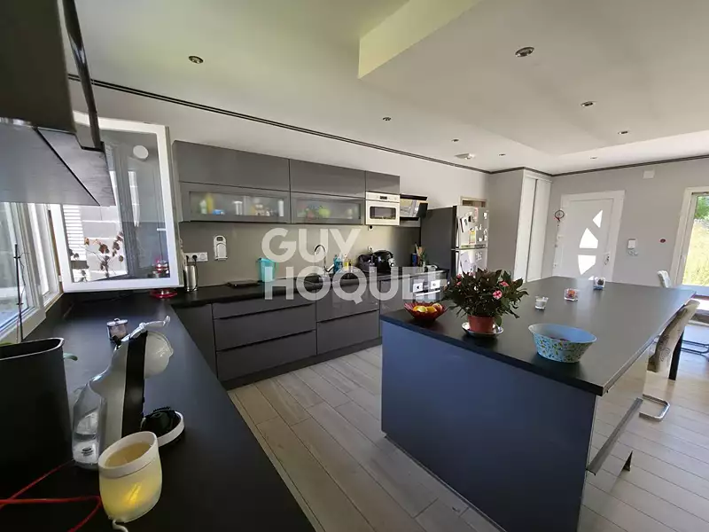 Maison, 160 m²