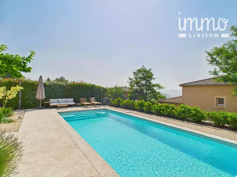 Maison, 84 m²