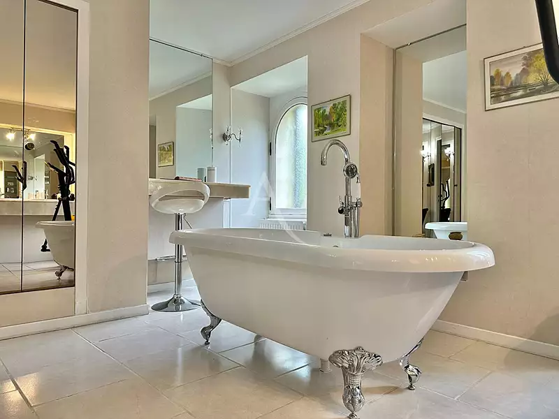 Maison, 450 m²