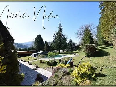 Maison, 325 m²
