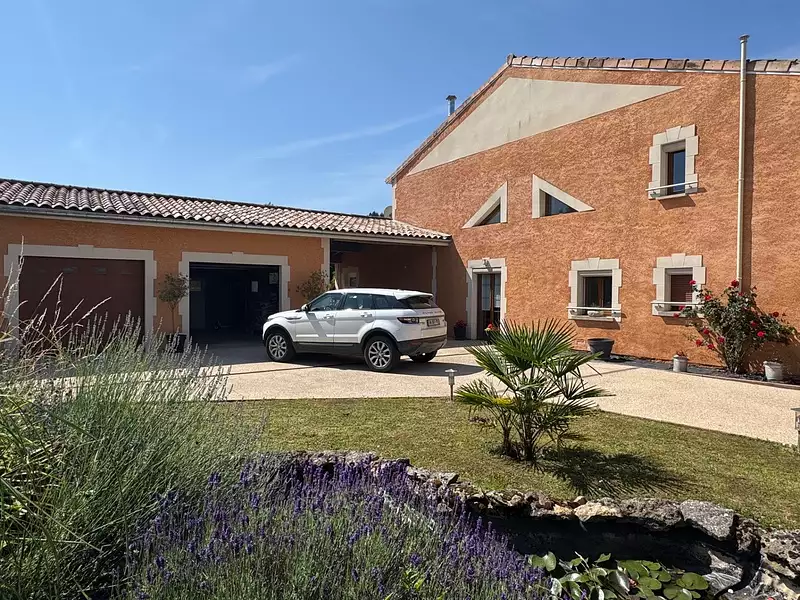 Maison, 252 m²