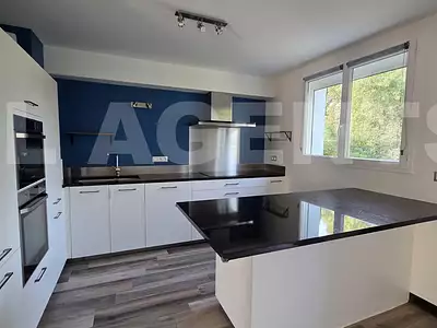 Maison, 97 m²
