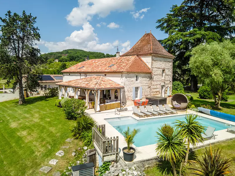 Maison, 530 m²