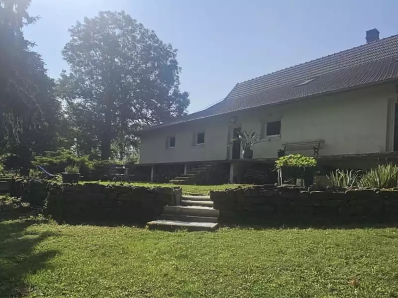 Maison, 233 m²