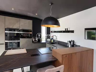 Maison, 210 m²