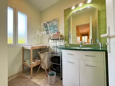 Maison, 166 m²