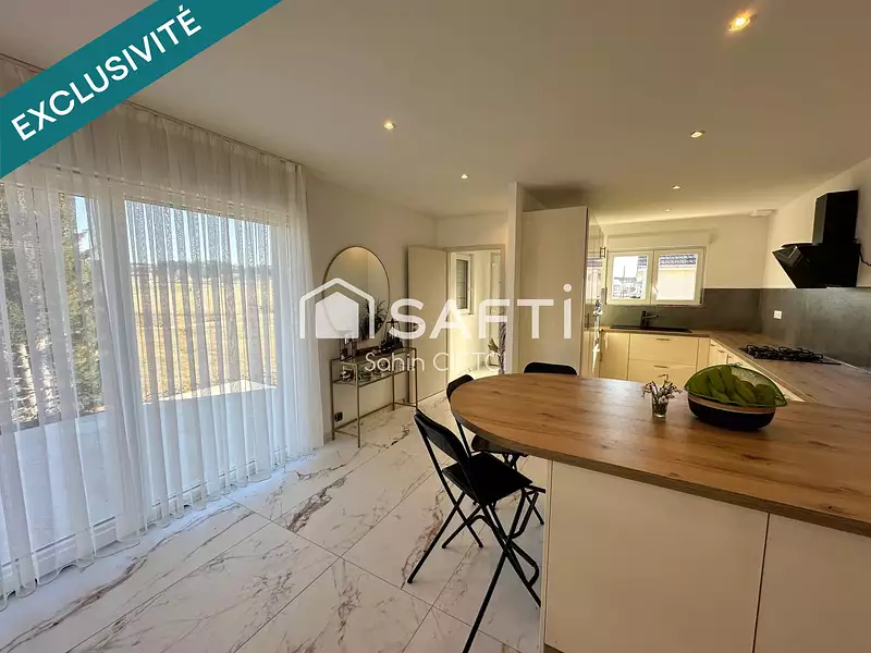 Maison, 148 m²