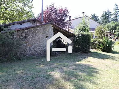 Maison, 240 m²