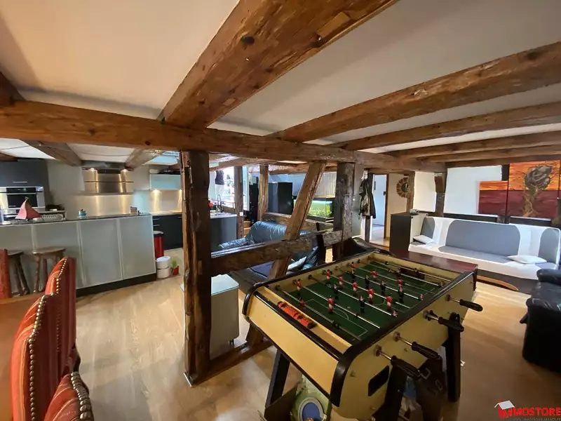 Maison, 370 m²