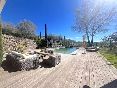 Maison, 250 m²