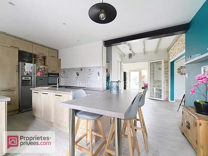 Maison, 384 m²