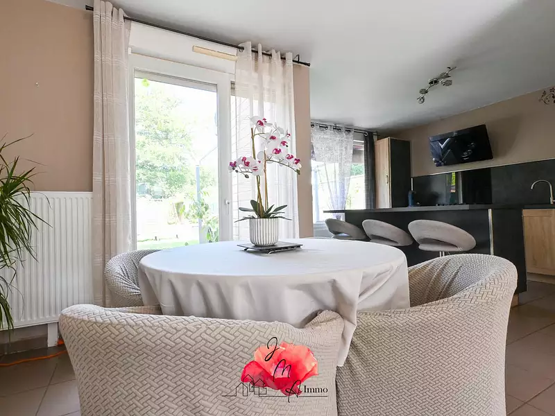 Maison, 120,96 m²