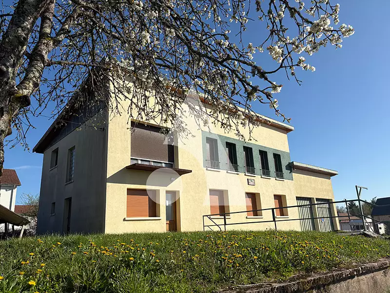 Maison, 243 m²
