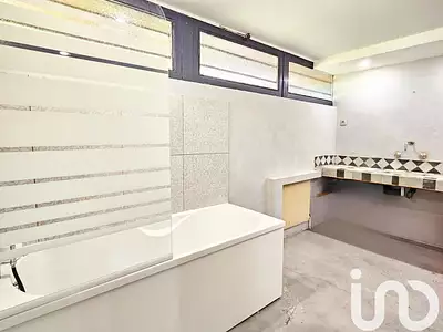 Maison, 195 m²