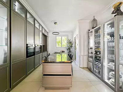 Maison, 215 m²