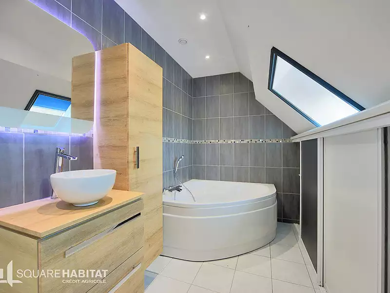 Maison, 217 m²