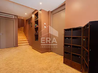 Maison, 220 m²