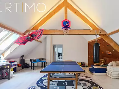 Maison, 242 m²