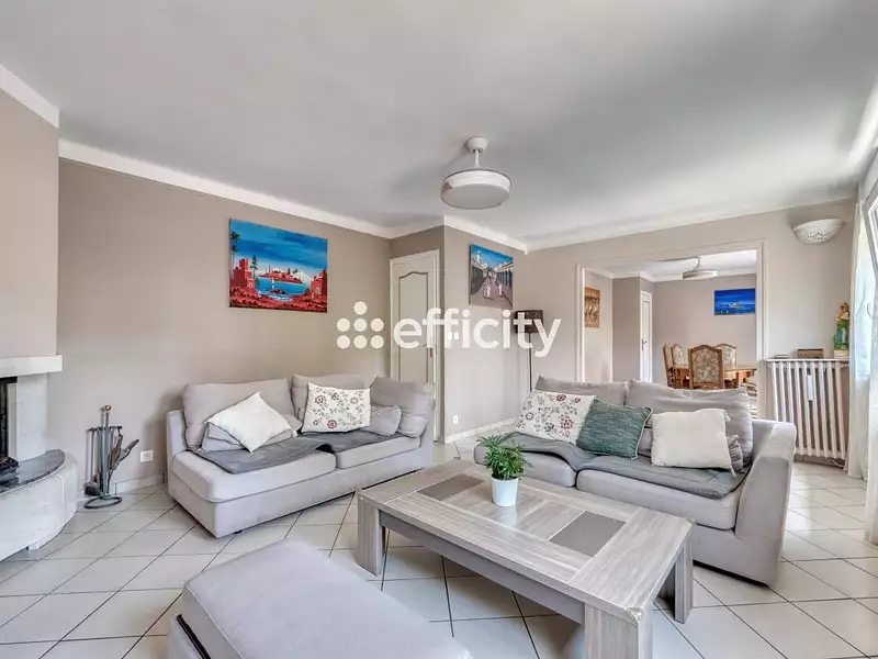 Maison, 165 m²