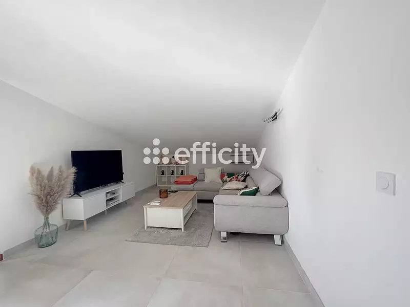 Maison, 203 m²