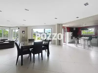 Maison, 250 m²