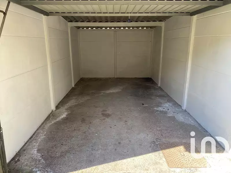 Parking, 14 m²