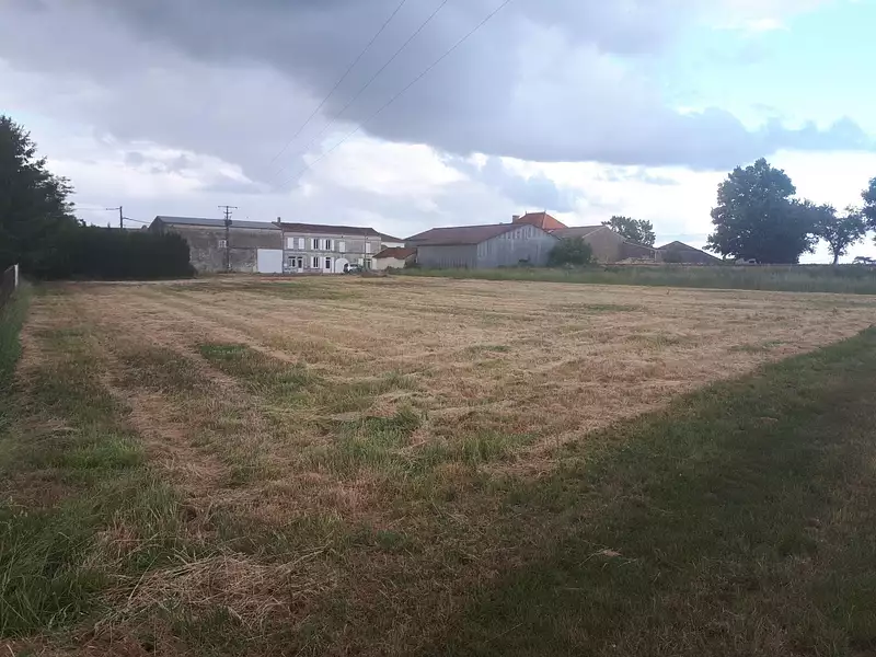 Terrain, 621 m²