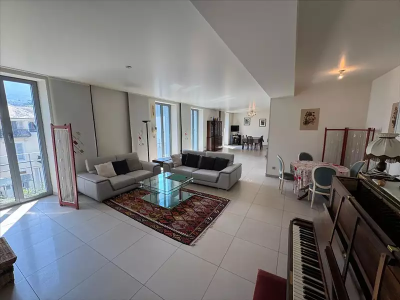 Appartement, 200,77 m²