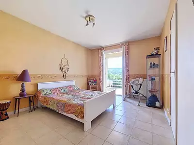Maison, 220 m²