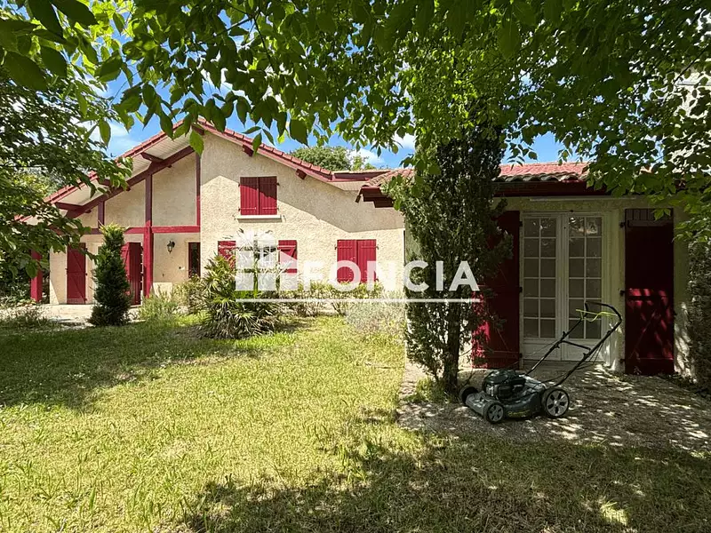 Maison, 165 m²